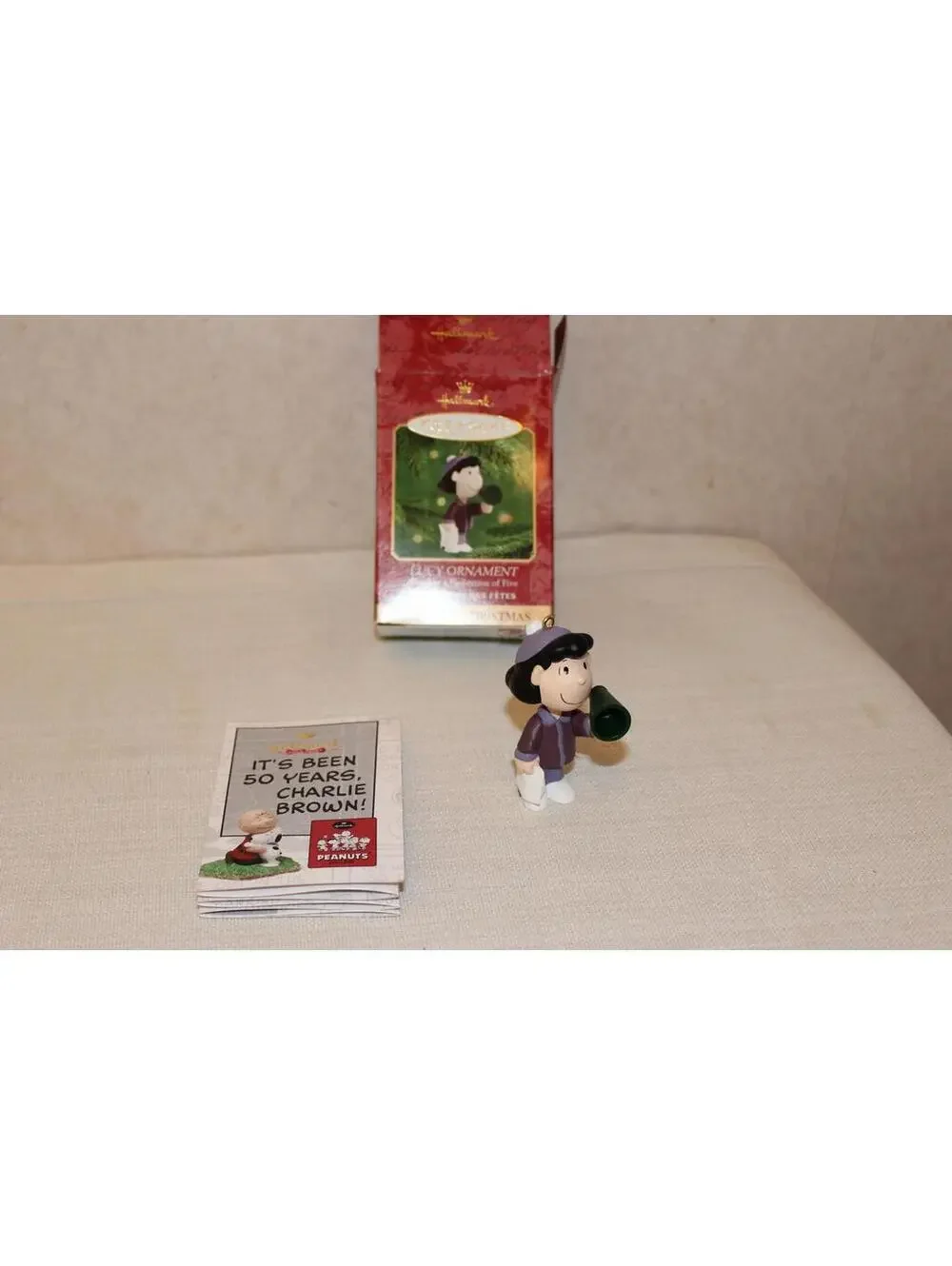 Hallmark 2000 Snoopy Christmas Lucy Ornament